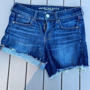 American Eagle Shorts - Midi